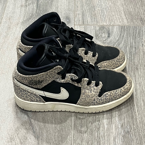 Nike Air Jordan Mid SE cheetah Youth